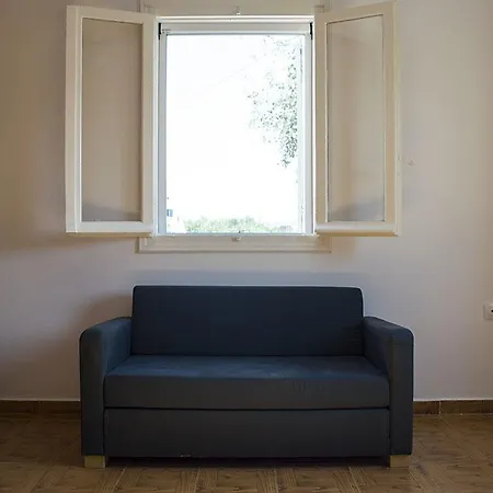 Pavlos House * Zefiría