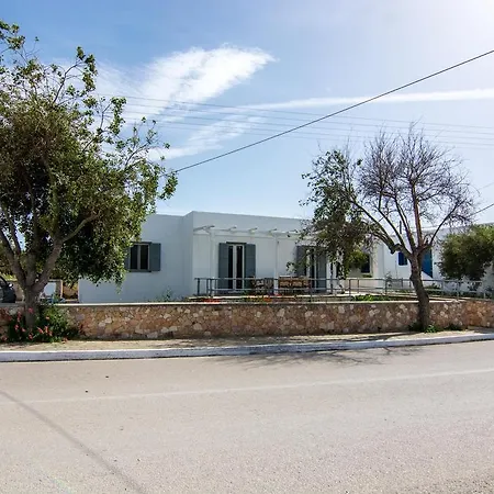 Pavlos House Zefiría